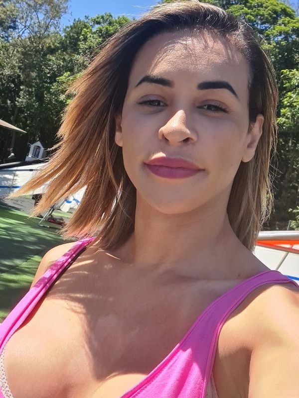 Carla Brasil - Exclusive Content & Private Chat